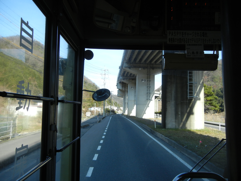 上根バイパスと分かれる旧道 上根バイパスと別れる旧道