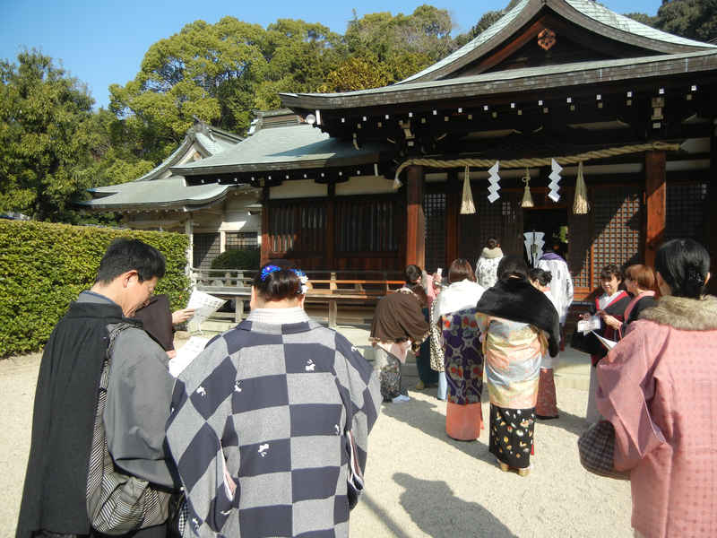 鶴羽根神社にお参り 鶴羽根神社にお参り